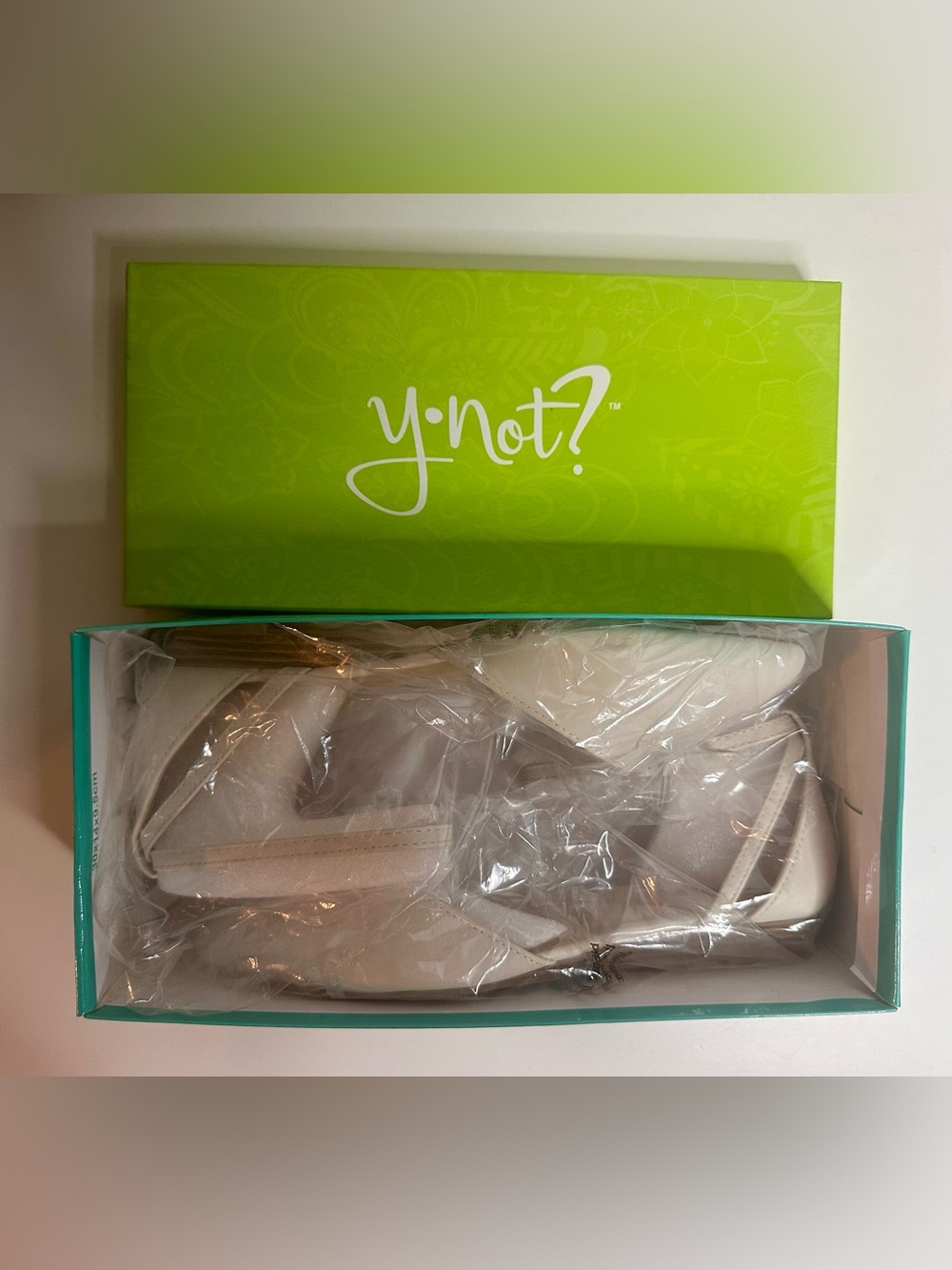 Y•not? Haven Ballet Flats Off White Wide Width 8W New in Box